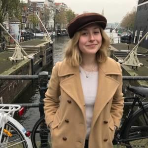 Meet your Posher, Rebecca